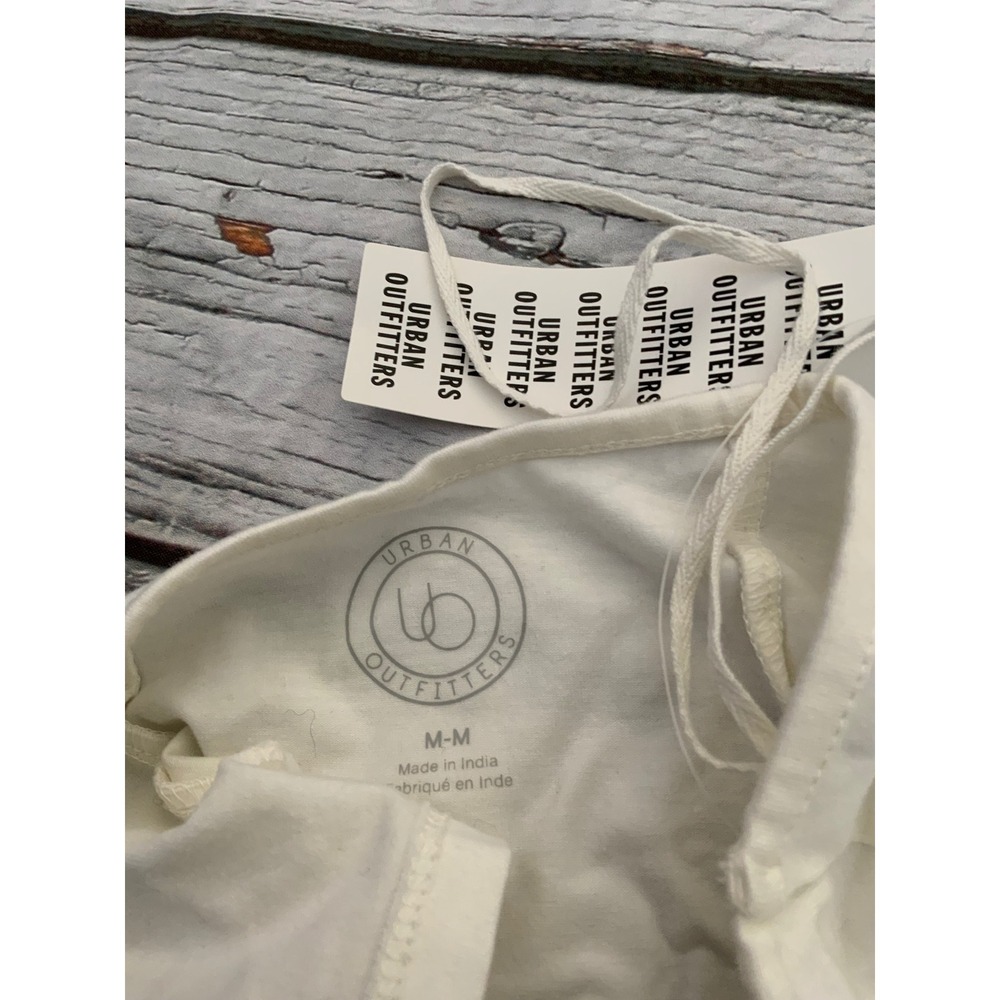 Urban Outfitters White Halter Neck Crop Top Scoop Neck Minimalist Size M NWT - Picture 2 of 2